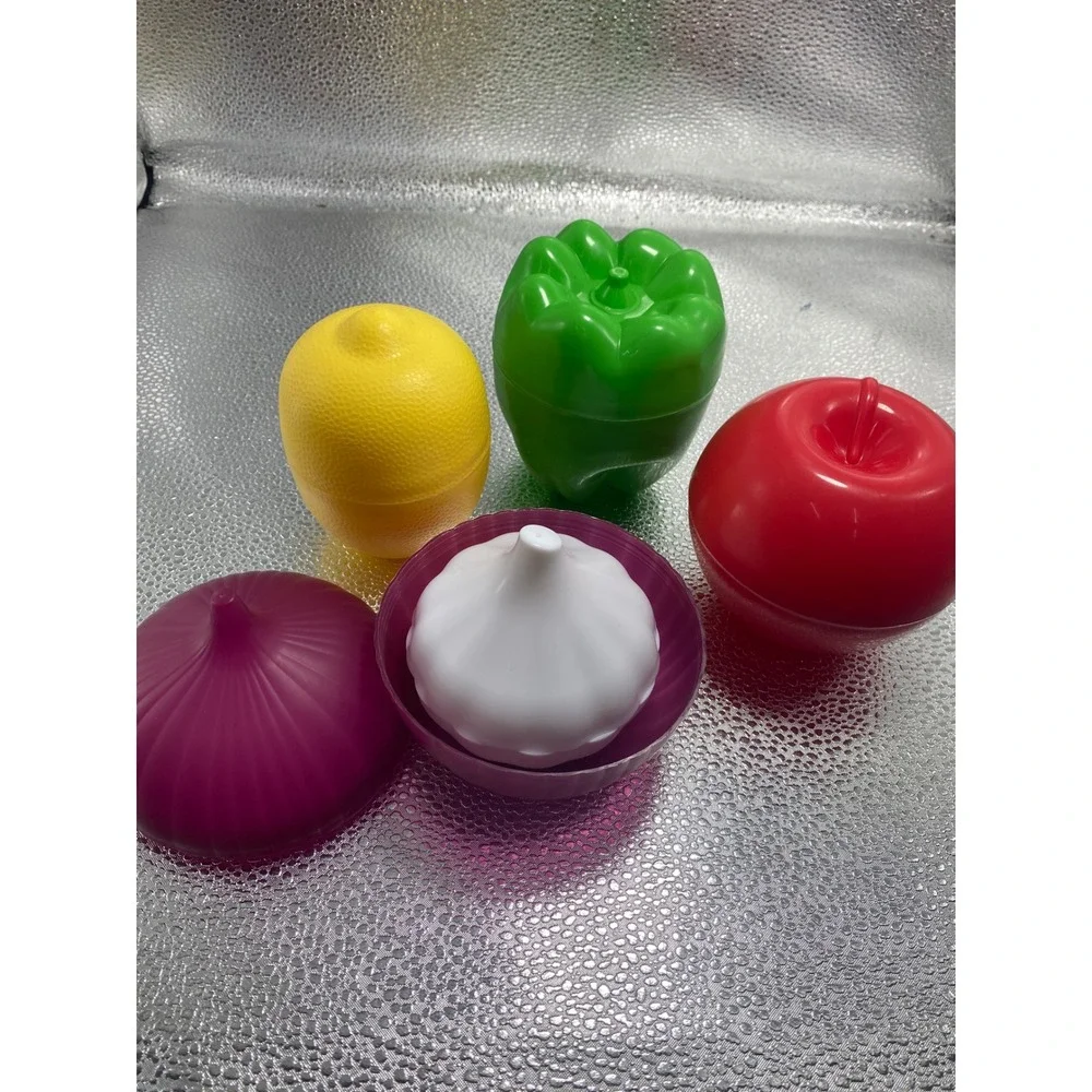 Food Saver Plastic Storage Containers Set of 5 Onion Garlic‎ Lemon Pepper Tomato